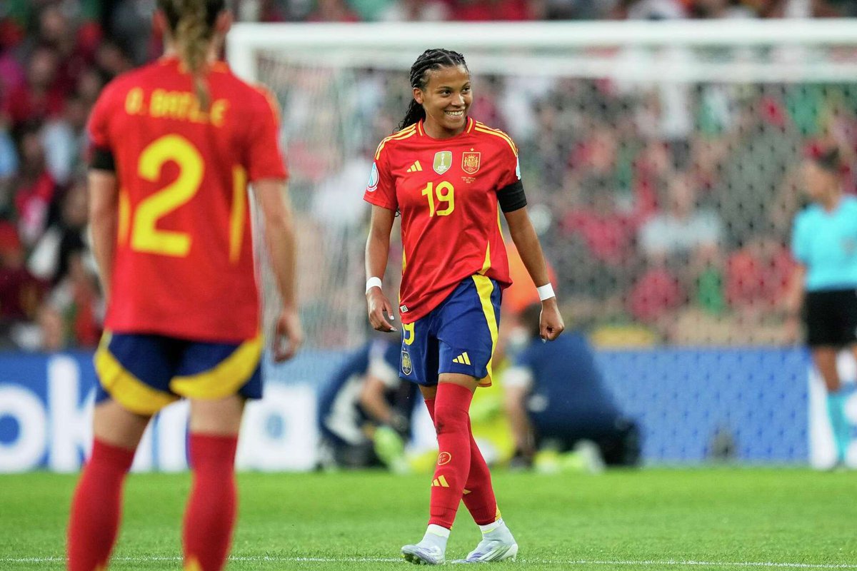 Sam Biccarino (@stattorino) on Twitter photo Vicky Lopez has the best take on success % so far at #WEURO2025
(5+ attempted)
๐ฅ100% (12/12) Vicky Lรณpez ๐ช๐ธ
๐ฅ80% (8/10) Catarina Amado ๐ต๐น
๐ฅ75% (6/8) Lia Wรคlti๐จ๐ญ
67% (8/12) Alexia Putellas ๐ช๐ธ
67% (6/9) Delphine Cascarino ๐ซ๐ท
67% (4/6) Ingrid Engen ๐ณ๐ด
67% (4/6) Noelle Maritz๐จ๐ญ Vicky Lopez has the best take on success % so far at #WEURO2025
(5+ attempted)
๐ฅ100% (12/12) Vicky Lรณpez ๐ช๐ธ
๐ฅ80% (8/10) Catarina Amado ๐ต๐น
๐ฅ75% (6/8) Lia Wรคlti๐จ๐ญ
67% (8/12) Alexia Putellas ๐ช๐ธ
67% (6/9) Delphine Cascarino ๐ซ๐ท
67% (4/6) Ingrid Engen ๐ณ๐ด
67% (4/6) Noelle Maritz๐จ๐ญ