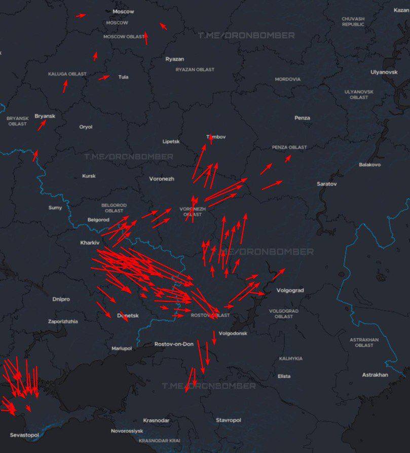 AndySch64494719's tweet image. Laut Dronebomber , flogen ukrainische Drohnen etwa so diese Nacht. Ein Hsuptziel war die Krim,ein weiteres die Region Rostow am Don.