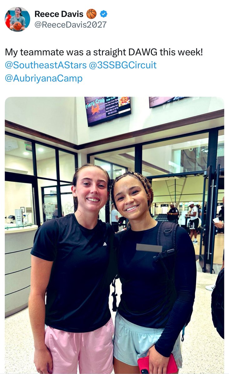 SoutheastAStars's tweet image. 🗣️🗣️🗣️ ‘27 PG Bri Camp (pictured right) of Dalton (GA) was an absolute STAR the last 11 days.
Camp & Reece Davis (left) combined to lead Southeast All Stars 16U 3SSB to a 9-2 record in Ohio / South Carolina in July.