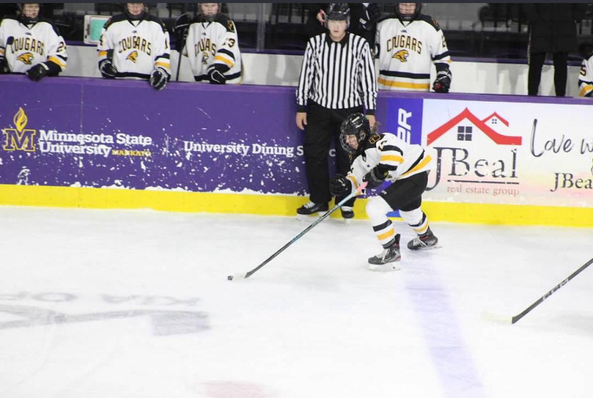 So excited to be attending the 15s USA national camp! I am so grateful for this opportunity and can’t wait to hit the ice in Ohio this Thursday! teamusa.usahockey.com/2025girls15camp
<a href="/vogt30dickerman/">shari dickerman</a> <a href="/MinnStWHockey/">Minnesota State Women’s Hockey</a> <a href="/livsoares87/">Liv Soares</a> <a href="/UMDWHockey/">UMD Women's Hockey</a> <a href="/LauraSchuler27/">Laura Schuler</a> <a href="/EmmaSobieck/">Emma Sobieck</a> <a href="/Fryk04/">Amber Fryklund</a> <a href="/BSUBeaversWHKY/">Bemidji State Women’s Hockey</a>