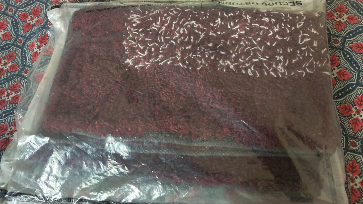 vicky_inf1's tweet photo. @XpressBees_IN do you guys have any respect towards the job. The brands are trusting you to get their products delivered accurately on time. Again your team has messed up my order from vedico origins. Check the pictures od ardered vs actual.
#153189850233388 https://t.co/1CWFsXb3bg