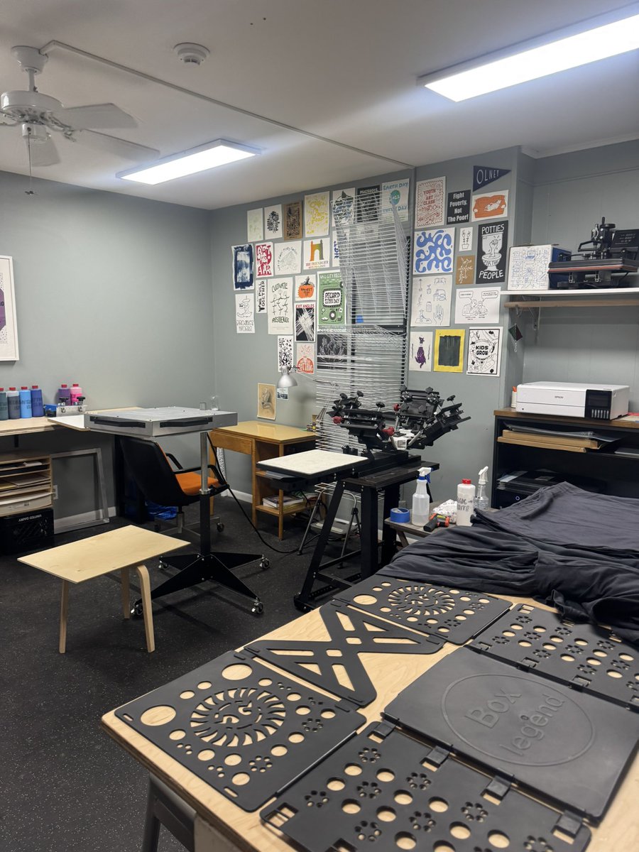 ClaireWTOV9's tweet image. AMERICORPS REINSTATED—-
Months after Widespread Cuts, a federal judge ordered the Trump Adminstration to reinstate programs funded by Americorps Grants in 24 states, including West Virginia, where over 200 Americorps members could return.