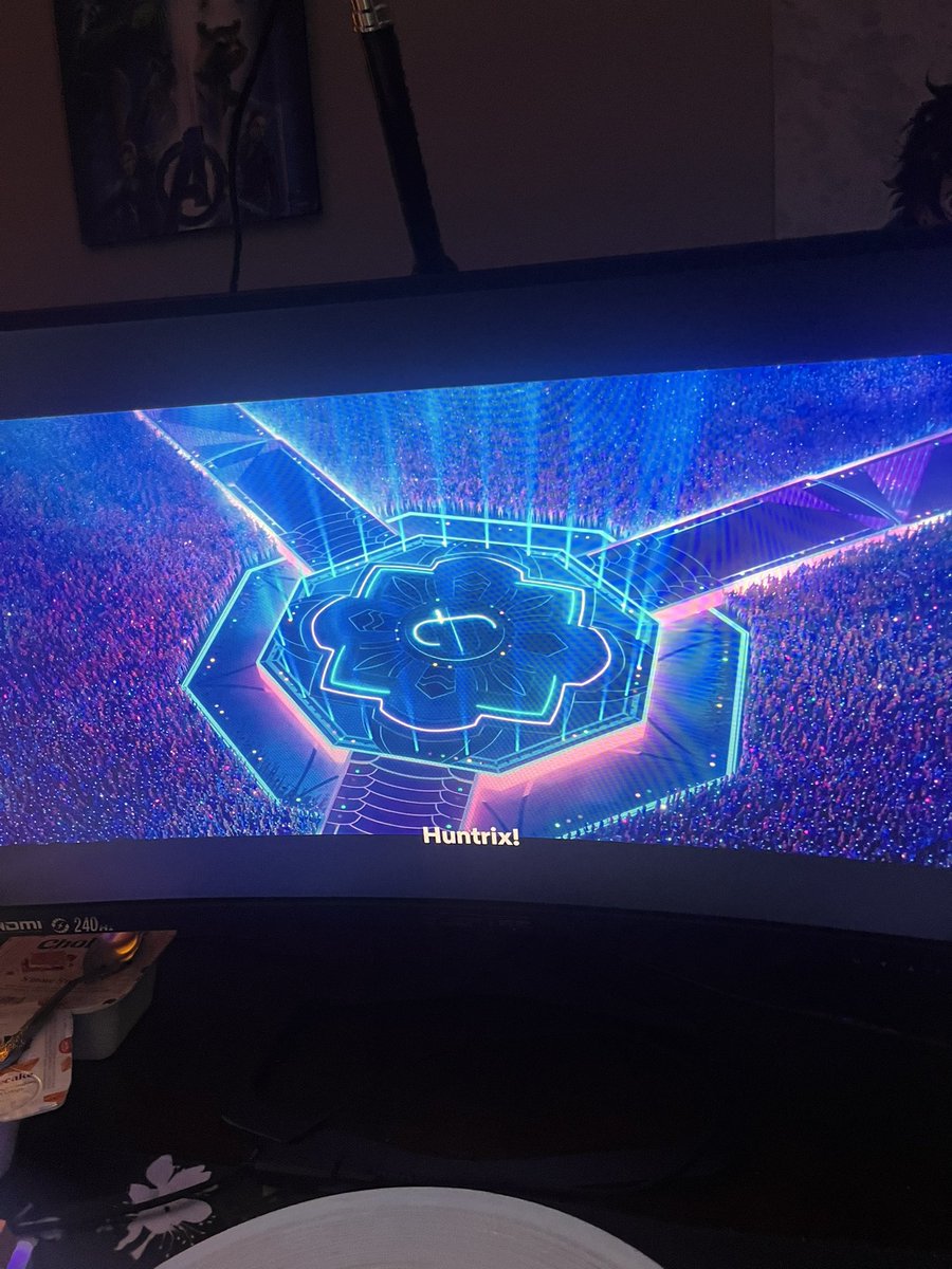 heartedxo's tweet image. being held hostage to watch kpop demon hunters… this shit better be good