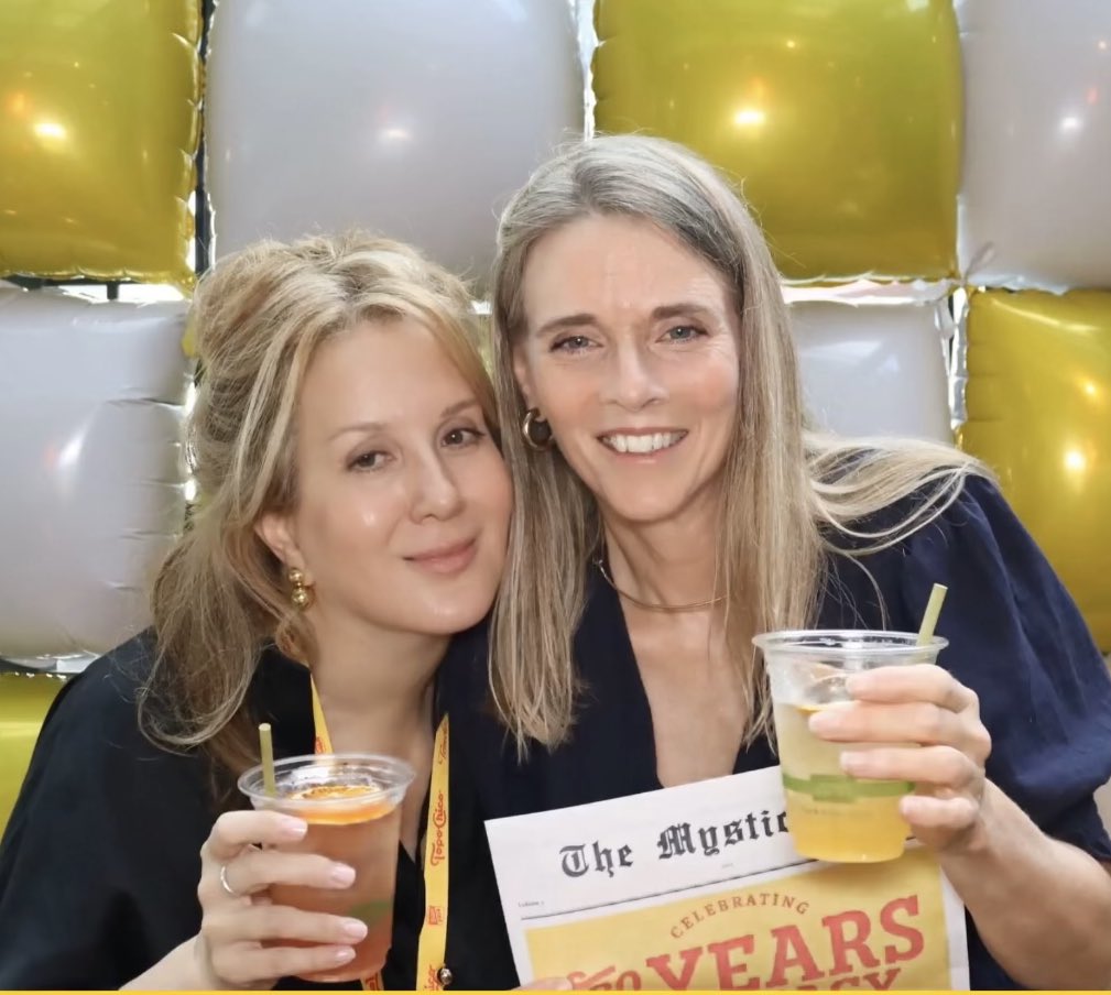 Kristine_Froeba's tweet image. Crazy BFFs at @TOTC_News
we laugh like hyenas, argue like chimps, travel the world, borrow each other’s clothes, road trip, rinse repeat.
@TopoChicoUSA @virginhotelnola