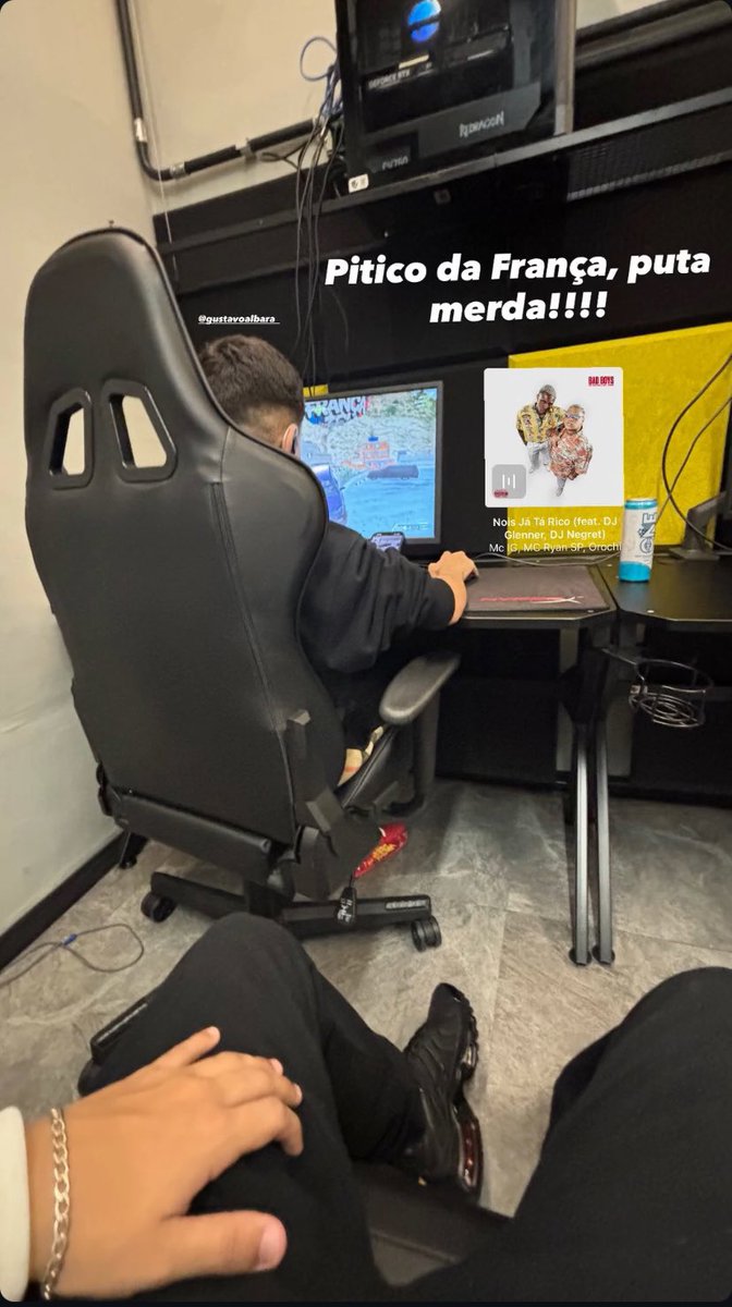 albannorr's tweet image. gustavo tá junto com elesss 👀🇫🇷