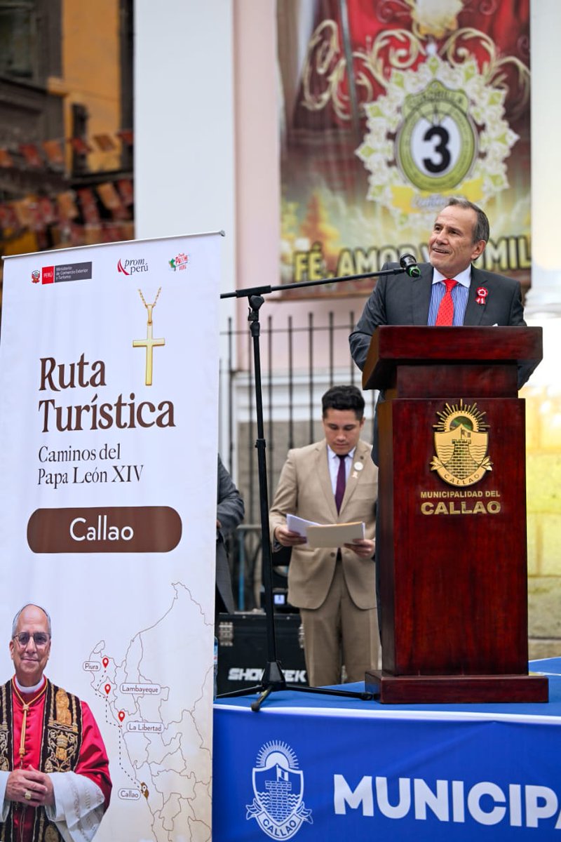 CancilleriaPeru's tweet image. #NoticiasTorreTagle | Desde El Callao, el canciller Elmer Schialer participó en el lanzamiento de la Ruta Turística “Caminos del Papa León XIV”, en transmisión simultánea con las ciudades de Chulucanas, Chiclayo y Trujillo. Esta ruta busca diversificar la oferta turística del…