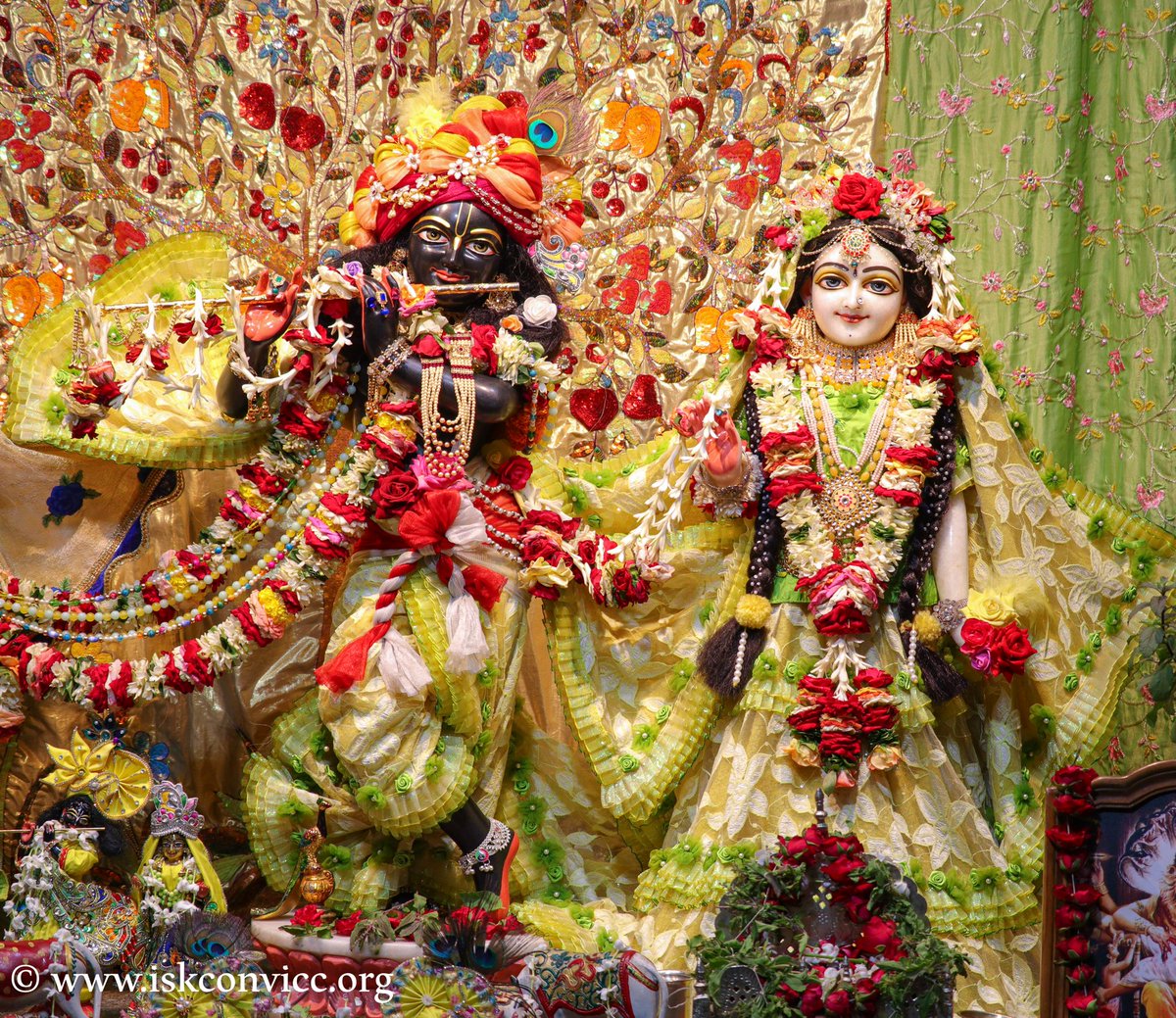 ISKCON Varanasi (@iskconvicc) on Twitter photo *ββκ§π»ππππΎπππ βππκ§ββ*
Today's Shringar DarshanΒ Β Β Β
πΈ *Sri Sri Radha Gopal Ji*πΈ
Β Β Β Β π *ISKCON Varanasi* π
*ββκ§22/07/2025κ§ββ*Β
*ββκ§π»πππ πΎπππ βππκ§ββ*
#harekrishna
#radhakrishnan
#radheradheβ€οΈ
#gopal
#krishna
#krishna *ββκ§π»ππππΎπππ βππκ§ββ*
Today's Shringar DarshanΒ Β Β Β
πΈ *Sri Sri Radha Gopal Ji*πΈ
Β Β Β Β π *ISKCON Varanasi* π
*ββκ§22/07/2025κ§ββ*Β
*ββκ§π»πππ πΎπππ βππκ§ββ*
#harekrishna
#radhakrishnan
#radheradheβ€οΈ
#gopal
#krishna
#krishna