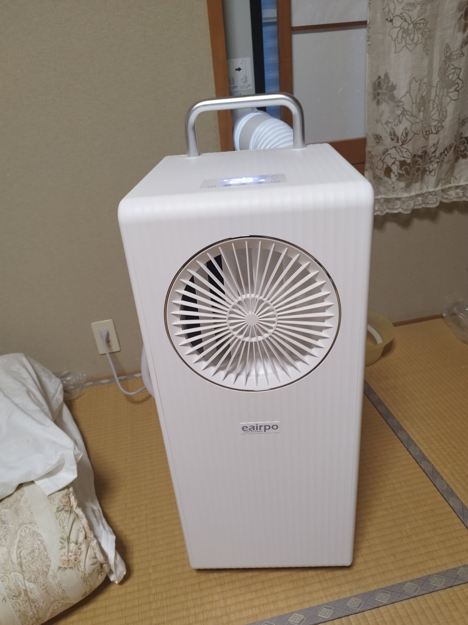 季節問わず！貴方の味方になります。車内、クーラーよけ！ Amazon | 【Amazon.co.jp限定】冷風機 強力 人気 冷風扇 冷風