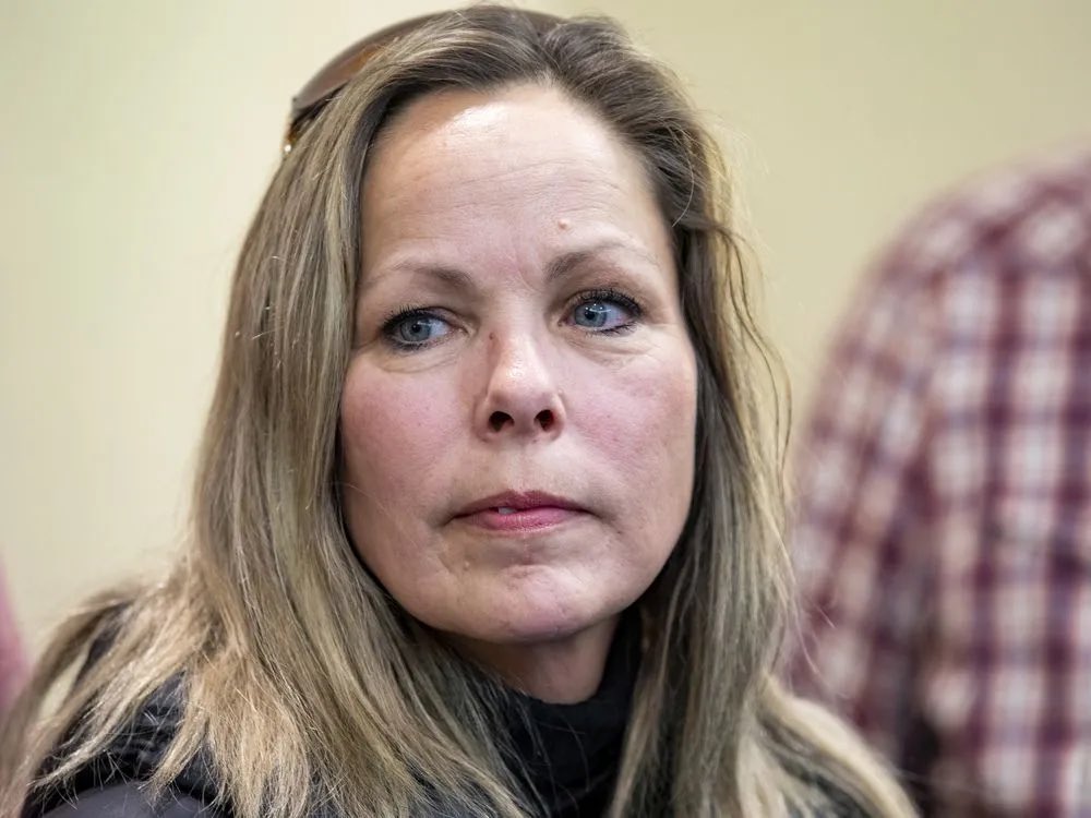 AuxQuebec12055's tweet image. Québec’s patriots stand with Tamara Lich and all the other political prisonniers of the libtards and their crooked non-elected judges who also give dangerous decisions for the population.
Stay strong ✊👊