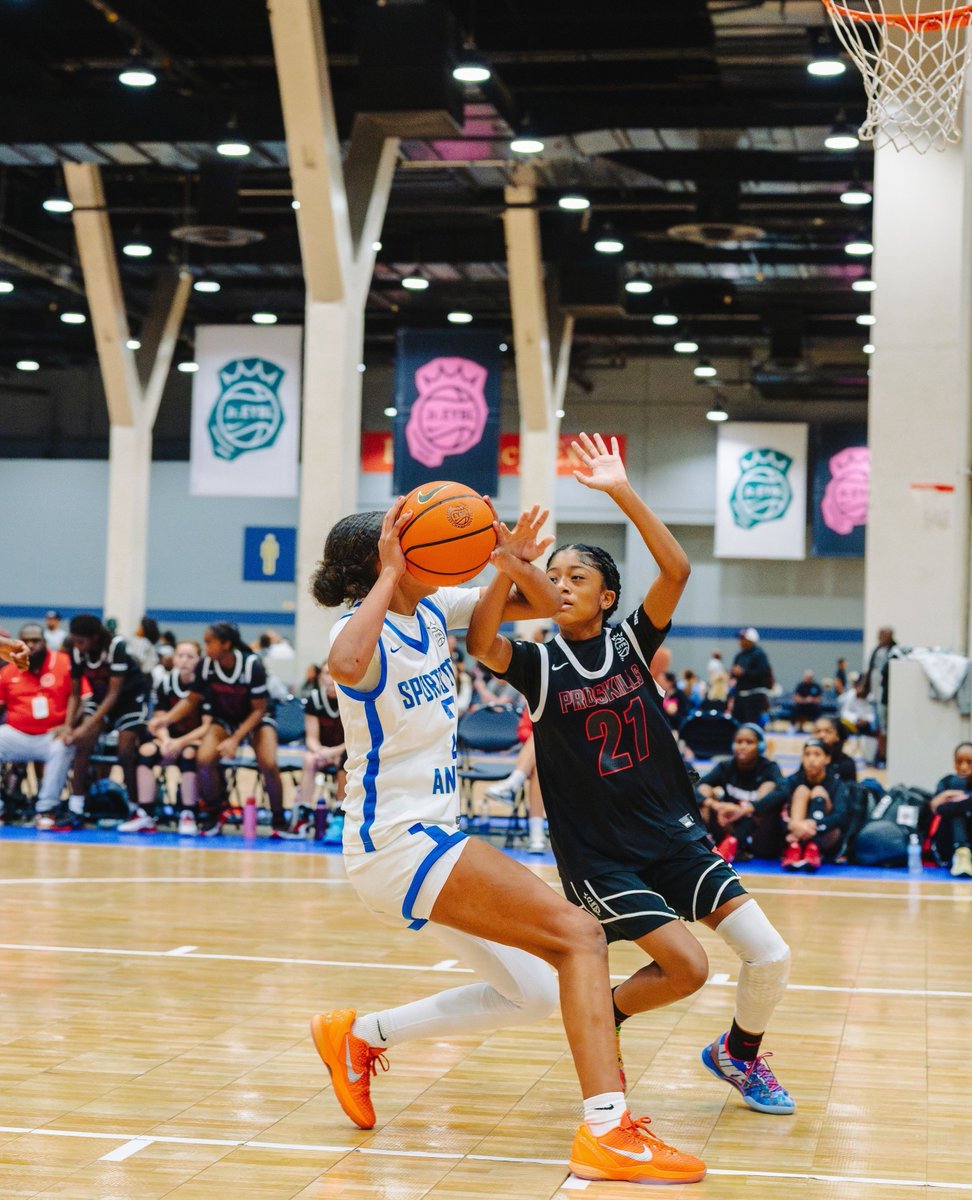 Big shoutout to our 13U Jr. EYBL squad for a strong showing at Nationals, finishing 4-2! Great progress, energy, and fight from this young group, the foundation is set!

#SCAFam #EliteMindset #NikeFam #2025jreybl #TournamentofChampions #RoadtoChi #JustDoIt