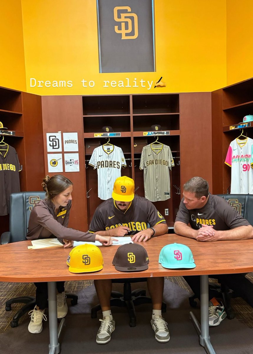 UCBarstool's tweet image. Kerrington Cross officially signs his MLB contact with the San Diego Padres 🥹