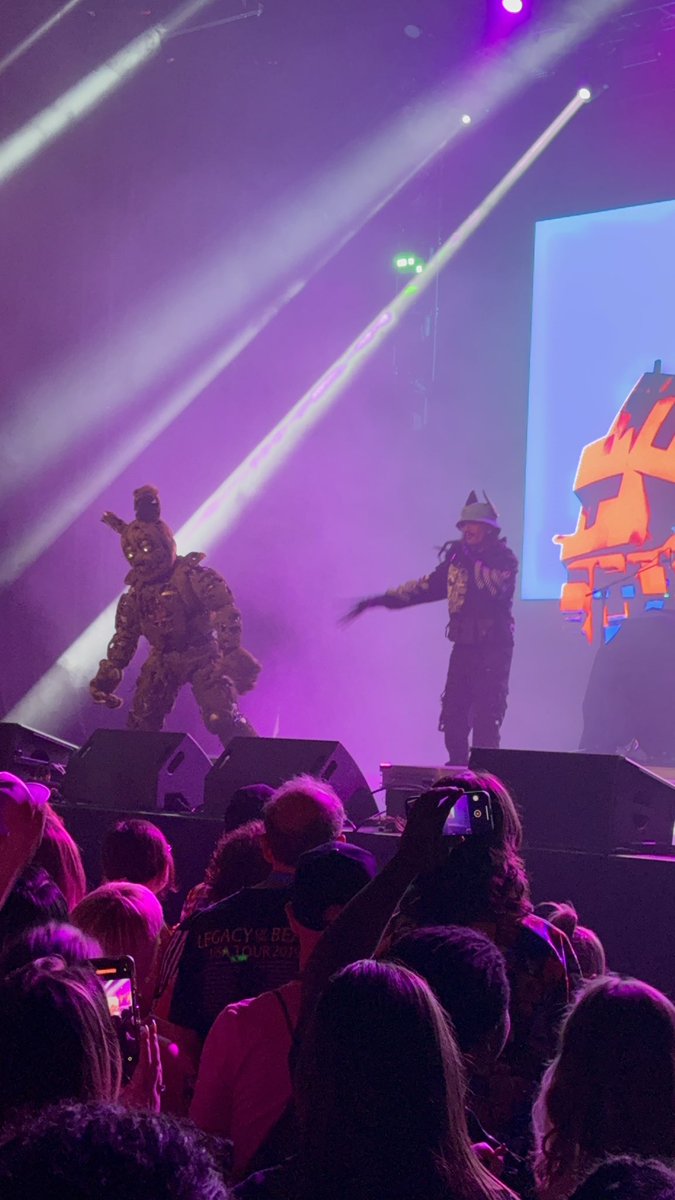 Back home from <a href="/NerdcorePC/">Nerdcore Party Con</a> 2025- one of the most surreal events I’ve ever had the pleasure of being at- THANK YOU <a href="/JTMusicTeam/">JT Music</a> and <a href="/ChaoticK9/">CK9C 🔜 AFC</a> for having me on your sets- and <a href="/caustic_cola/">Caustic Solutions</a> for Puppeteering the lipsync!!

WE’LL TRY TO BE BACK FOR 2026!!