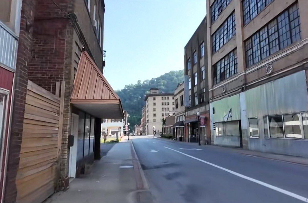 aphysicist's tweet image. welch, west virginia, 1946 vs. 2025