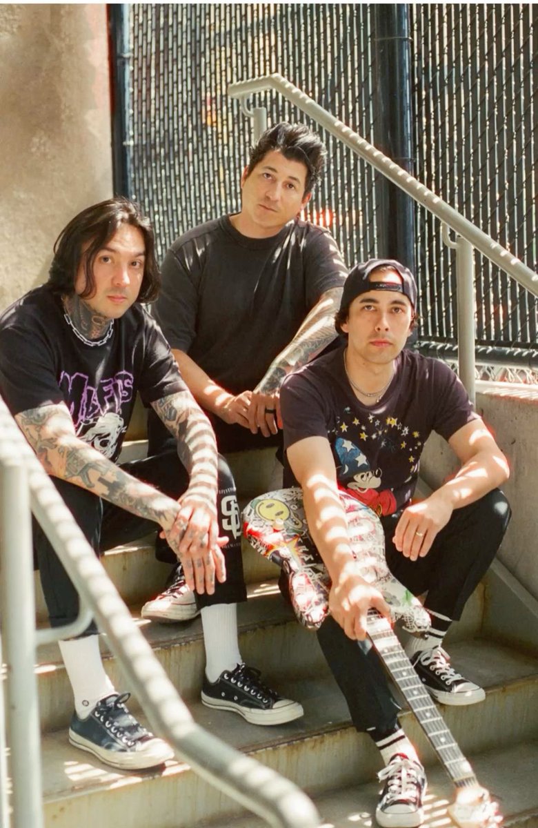 they’re looking at me like they’re my parents who just found my vape….