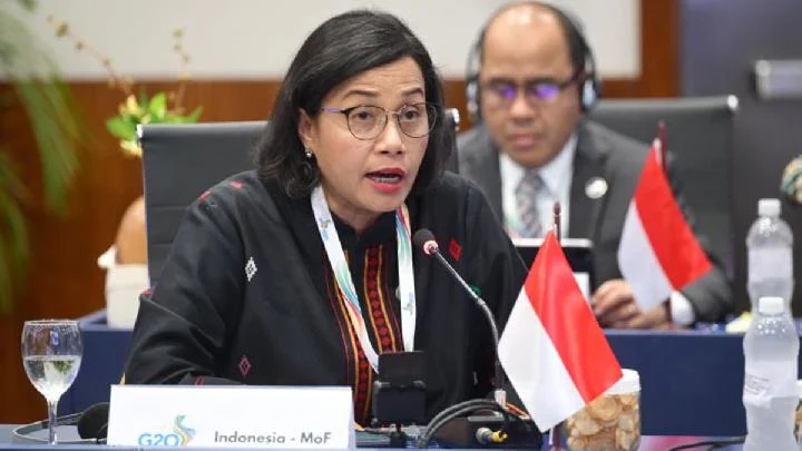 StrongSterLi's tweet photo. At the G20 FMCBG Meeting, Finance Minister Sri Mulyani stressed the need for an inclusive and stable global financial system that adapts to emerging challenges and technology.   https://t.co/YpNXx7t2H6 https://t.co/9Ijeq9nzQJ
