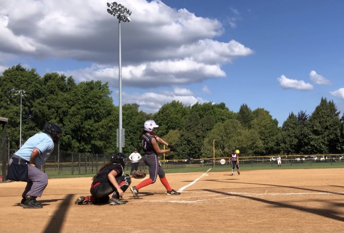 KSteffek2026's tweet image. Beautiful day for a showcase game! Thank you to @Sam_Woodley3 @terramcgowan11 @UftlSoftball for being amazing coaches, and I’m very excited for this week’s games!

@MojoNW_ @TCSFastpitch @ExtraInningSB @Get2CollegAth @BroncoSportsSB @BHSUSB