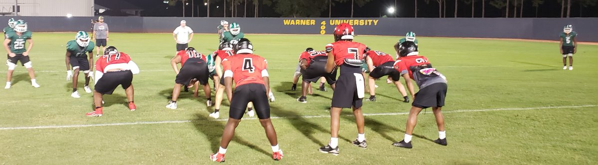 Dwight_XOS's tweet image. What a great day for me to see 2 camps only 10 minutes away. Tonight FCA Camp at Warner with Andrew Baker and Shannon Benton. Pic 1 Auburndale HC Antonio Thomas vs Crystal River HC Chris Cook. Pic 2 Taylor Co HC Jesse Braswell vs Tenoroc HC Anthony Troutman. Pic 3 Ribault HC…