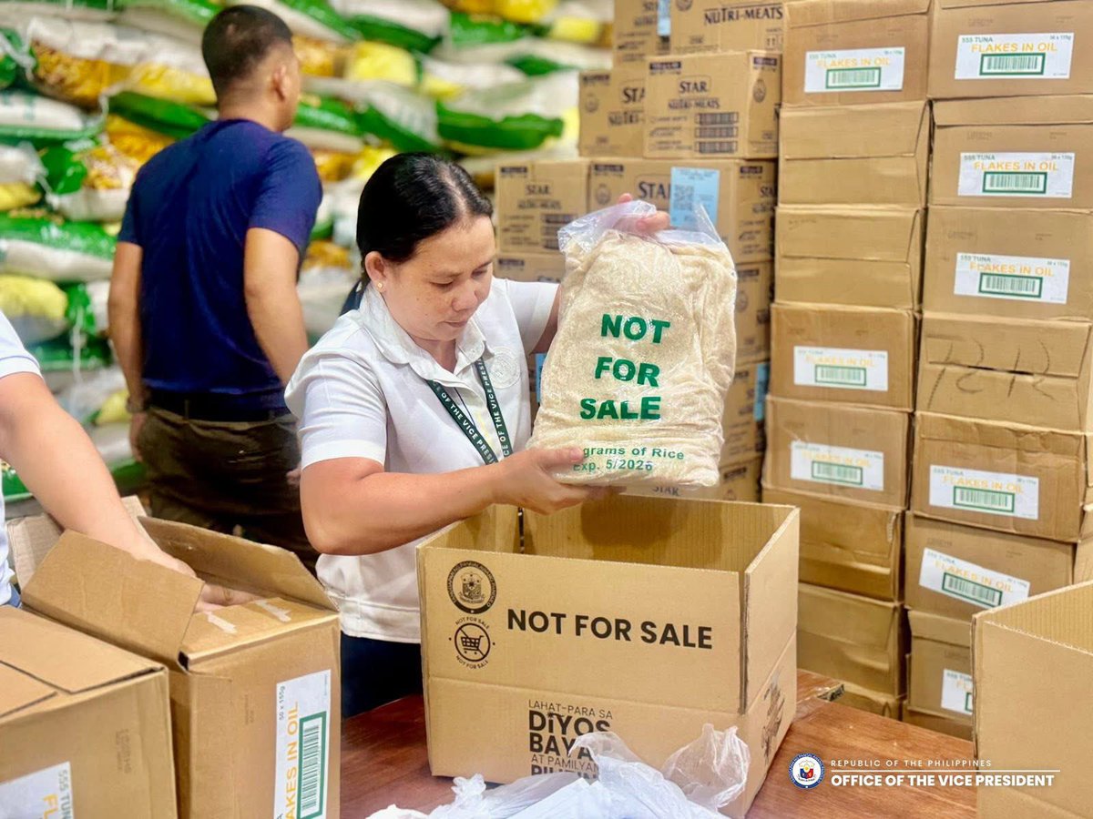 PHNews01's tweet photo. The Office of the Vice President Disaster Operations Center(OVP-DOC) is currently preparing relief items to be distributed for relief operations to victims of severe flooding caused by the southwest monsoon.
#SaraDuterte
#DuterteImpact
#DuterteCares
#DuterteLegacy
#DuterteEffect https://t.co/R0wmj4vOwg