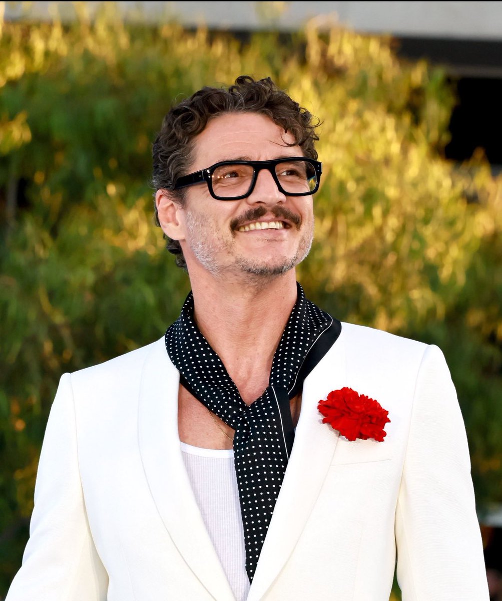 pedrobsession's tweet image. his “i made it” moment