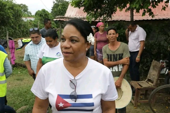 Puede sin lugar a dudas llamarse Celia pero su nombre es Inés María Chapman y es parte del  #EjércitoDeCelias de #Cuba 🇨🇺 que visita hoy la #ProvinciaGranma