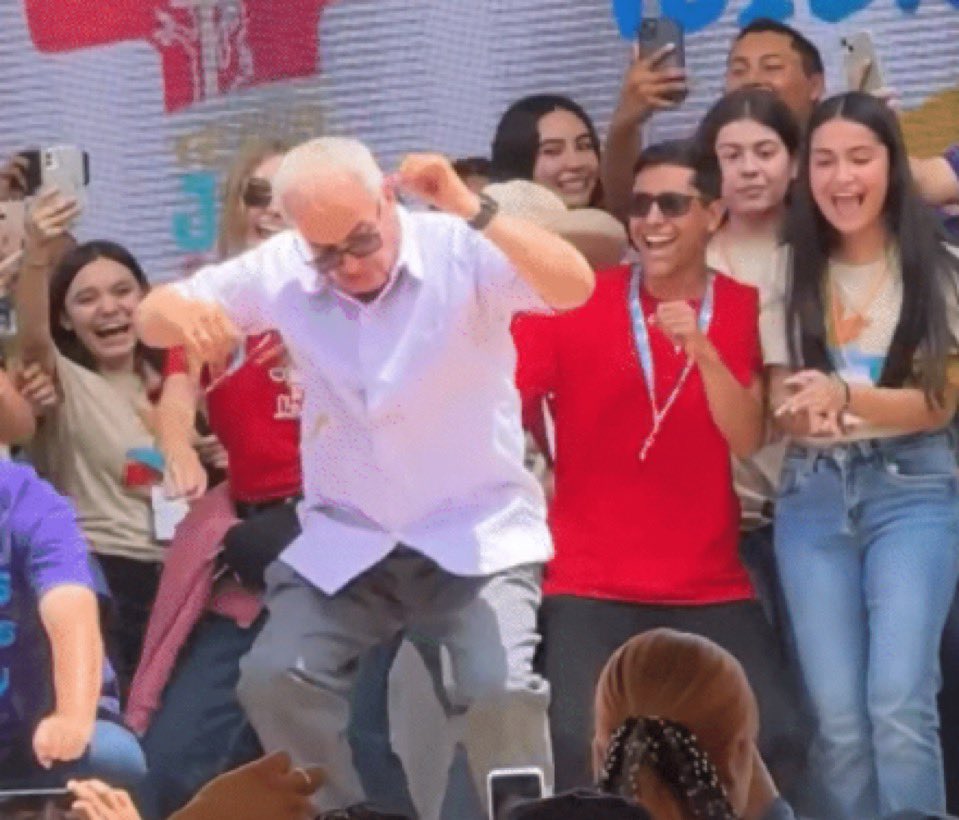 BigModernism's tweet image. A bishop dances to kids songs. Burke praises Vatican II. The FSSP gets expelled for not concelebrating the Novus Ordo. And a DC rector calls it a “Golden Age.”
We are not in renewal. We are in delusion.
Read: Dancing With the Devil
Link in the Comments.
#LatinMass #FSSP…