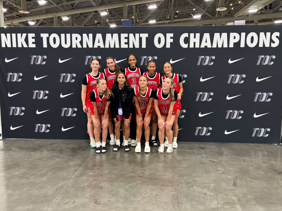 Avalon Hardy (@avalonhardy_) on Twitter photo So proud of my team! We wrapped up our first Nike 15u EYCL season —8th out of 64 teams! I had so much fun and grew as a player. Thank you <a href="/mrcarmelolee4/">Carmelo Lee</a> and <a href="/HHoopsCTXGBB/">Lady Houston Hoops CenTx</a> for believing in me— very grateful!
#CO2029 #nikegirlsbasketball #niketoc #nikeeybl #nikeeycl So proud of my team! We wrapped up our first Nike 15u EYCL season —8th out of 64 teams! I had so much fun and grew as a player. Thank you <a href="/mrcarmelolee4/">Carmelo Lee</a> and <a href="/HHoopsCTXGBB/">Lady Houston Hoops CenTx</a> for believing in me— very grateful!
#CO2029 #nikegirlsbasketball #niketoc #nikeeybl #nikeeycl