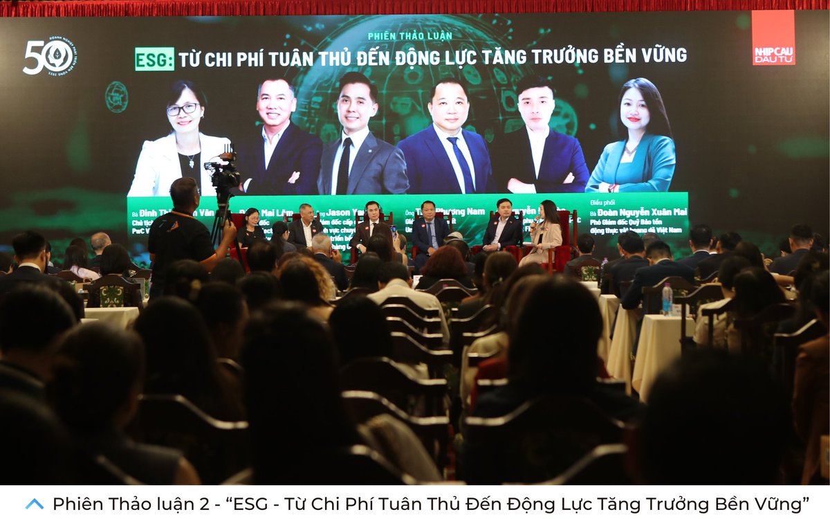 UKinVietnam's tweet image. "UK Export Finance currently has 5 billion pounds to support British and Vietnamese companies" - Country Head of UKEF in Viet Nam, Laos and Cambodia, Do Hoa Nguyen, shared during the TOP 50 Sustainable Development Enterprises award event. organised by Nhip Cau Dau Tu magazine