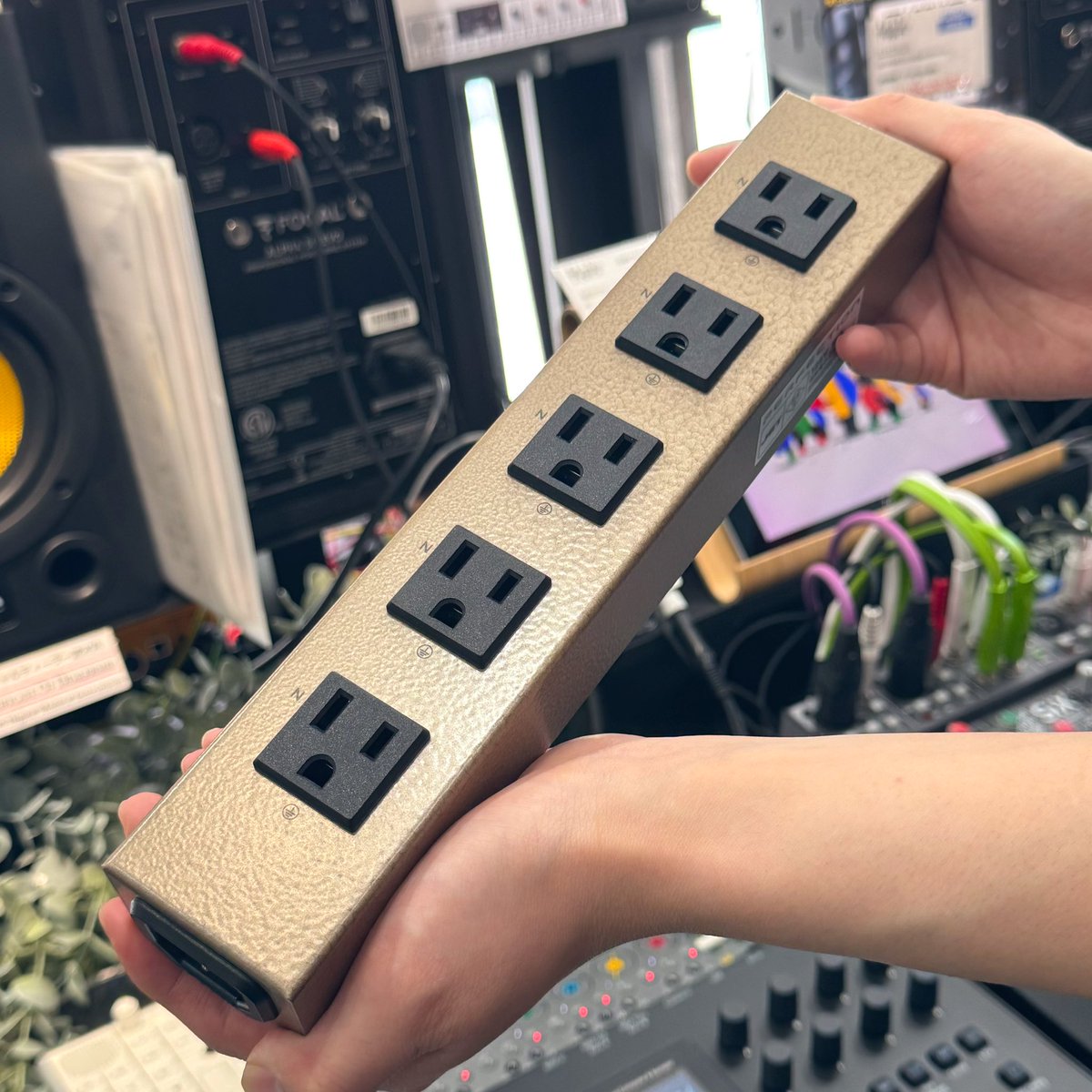 SmithsDigital's tweet image. 🔱本日の商品入荷情報のご案内1️⃣🔱
☀️おはようございます☀️
本日は電源関連製品🪫がいっぱい入荷しておりますので、随時ご案内をさせて頂きます💁🏼♀️←展示機も入荷してますよ〜🤭…
