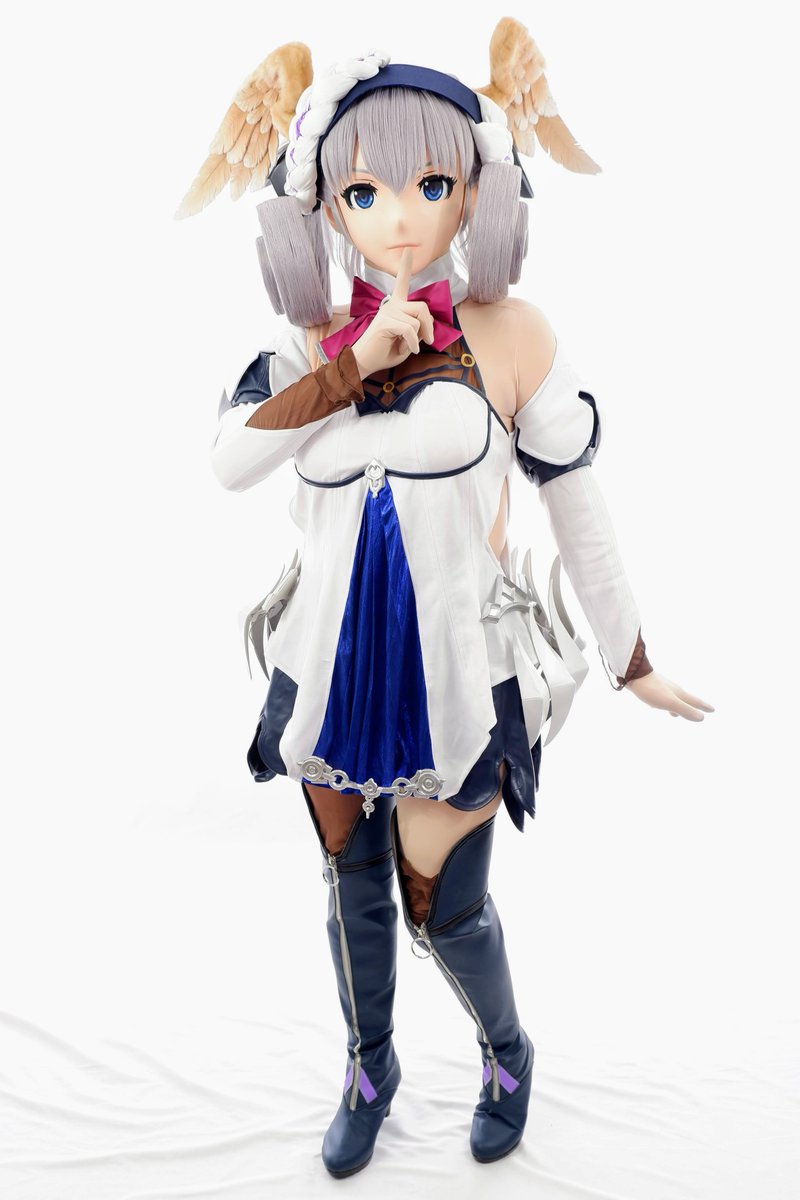 "By royal decree: Let no word stir the stillness of this moment." 🤫

📸 <a href="/ChibiKigu/">ChibiKigu</a>