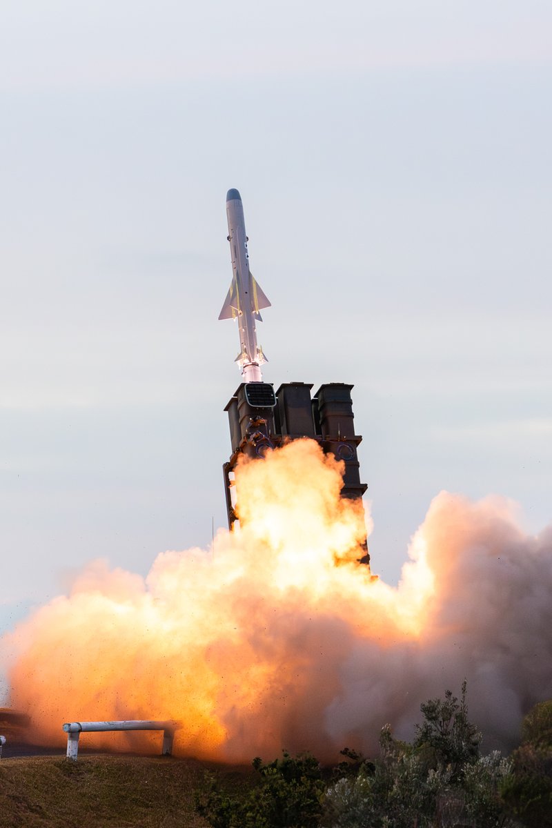 TalismanSabre's tweet image. Surface-to-Ship missiles were launched from a truck-mounted JGSDF Coastal Defence Battery, engaging with a floating maritime target located 30km off the coast of Jervis Bay, NSW. 🇯🇵
📷 PTE Alex Brown
@jointstaffpa