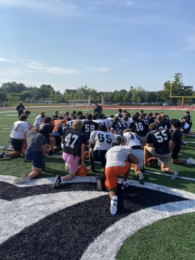 WWSFB's tweet image. Great start to team camp! Beautiful day at Carthage