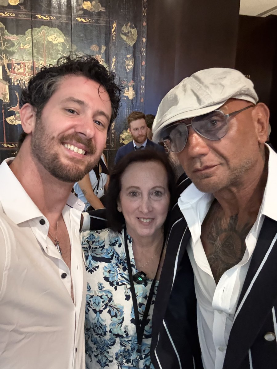 BrandonDavisBD's tweet photo. Just some OVW legends and my Mom! https://t.co/9Gj8XfvUVn
