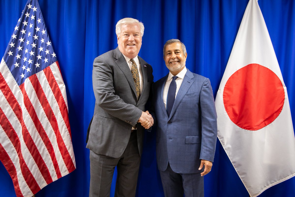 USAmbJapan's tweet image. Thanks to business leaders like @MicronCEO Sanjay Mehrotra, we’re making America’s semiconductor industry great again. An excellent discussion on @MicronTech’s recently announced $200 billion investment in its 🇺🇸 operations and the importance of the 🇺🇸🇯🇵 semiconductor partnership…