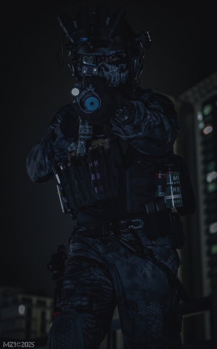 JScully66283278's tweet image. &lt;Call of Duty : Ghosts&gt;
Keegan P. Russ
상당히 오래된 캐릭터라 고증대로 맞추기가 매우 힘들었습니다.
그래서 검정 군장 + 4안 야시경 헬멧만 유지하고 나머지는 최대한 비슷하게 꾸몄습니다.
#cod #callofduty #keegan