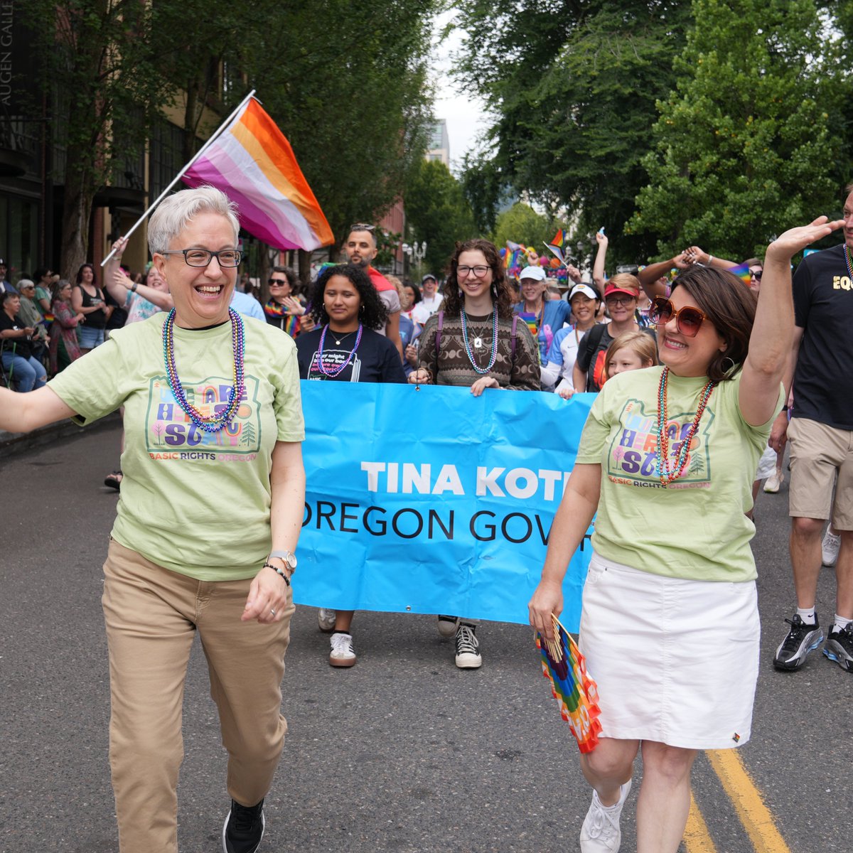GovTinaKotek's tweet image. Happy #Pride Oregon. Let’s all work to make sure Oregon remains a place where we can live authentically, love who we love, and all thrive together.