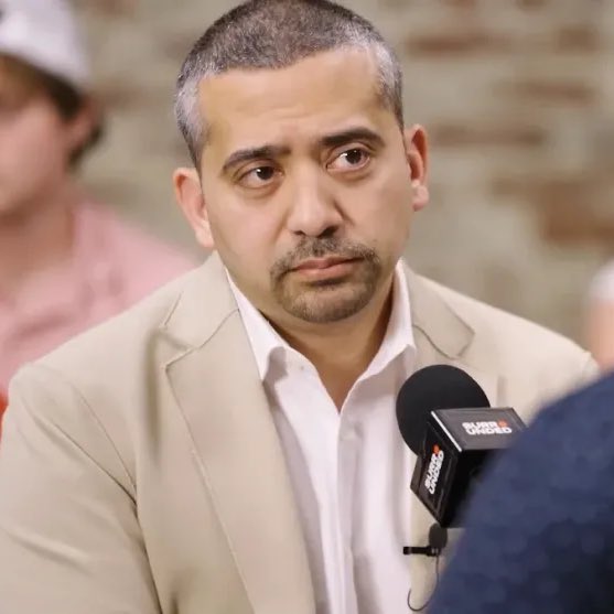 GlobalUpdates24's tweet image. BREAKING –
'Pinesap' has been fired from his job after he said "I'm a fa$cist" in a debate with Mehdi Hasan