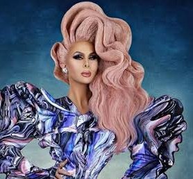 otaldorafy's tweet image. passado q paola tem a trinity the tuck aka trinity talor aka shedevilbynight tatuada no braço