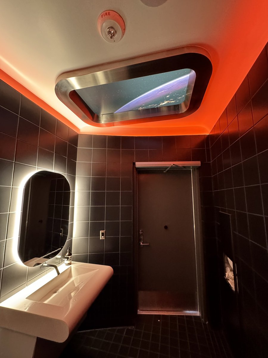 brandontsla's tweet image. Only Tesla has you taking a photo of the bathroom before you use it