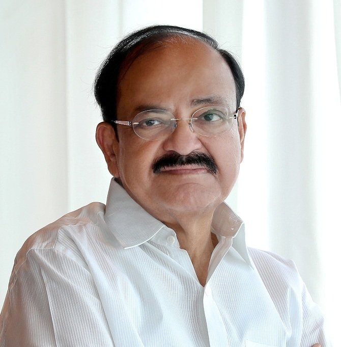#JagdeepDhankhar
Which One is the best Vice President ❓

RT for Jagdeep Dhankhar 
Like for the M. Venkaiah Naidu