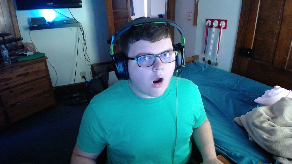 yzfdool's tweet image. happy birthday to the 🐐 

@Enrgey