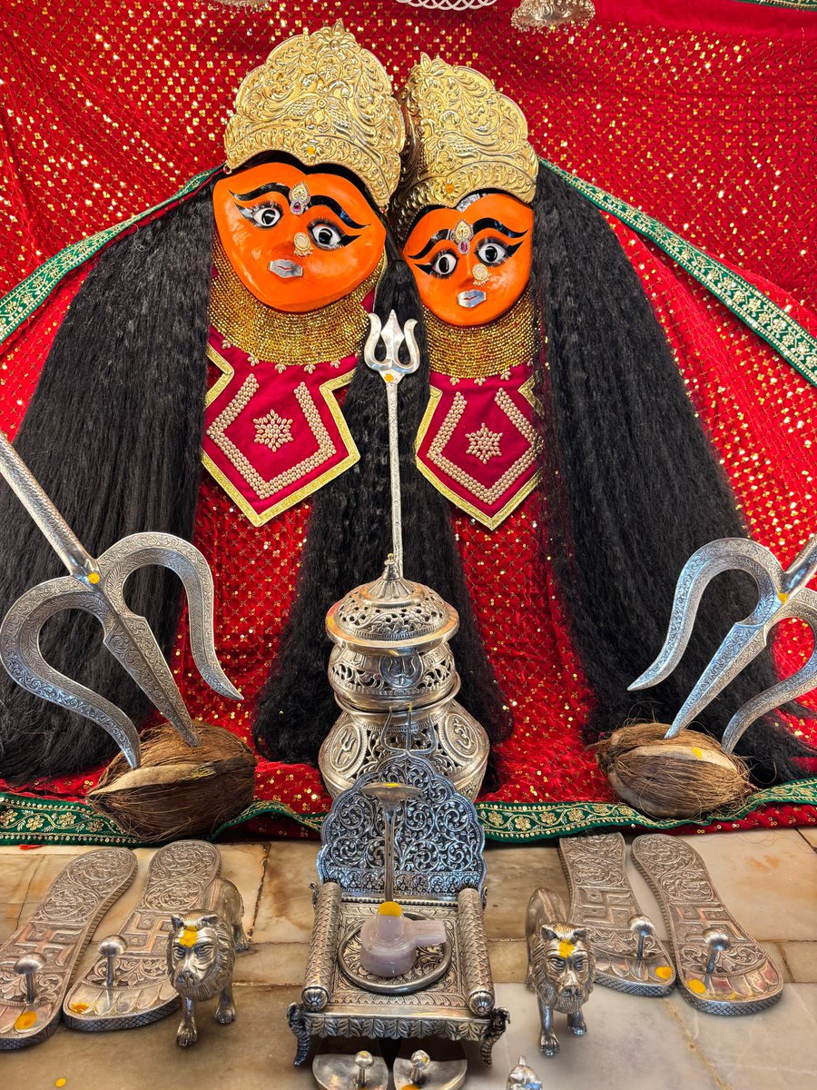 ChotilaTemple's tweet image. આજના દર્શન 🚩
અષાઢ વદ બારસ - તેરસ. મંગળવાર.
તા. 22/07/2025.
જય માતાજી 🙏🏻