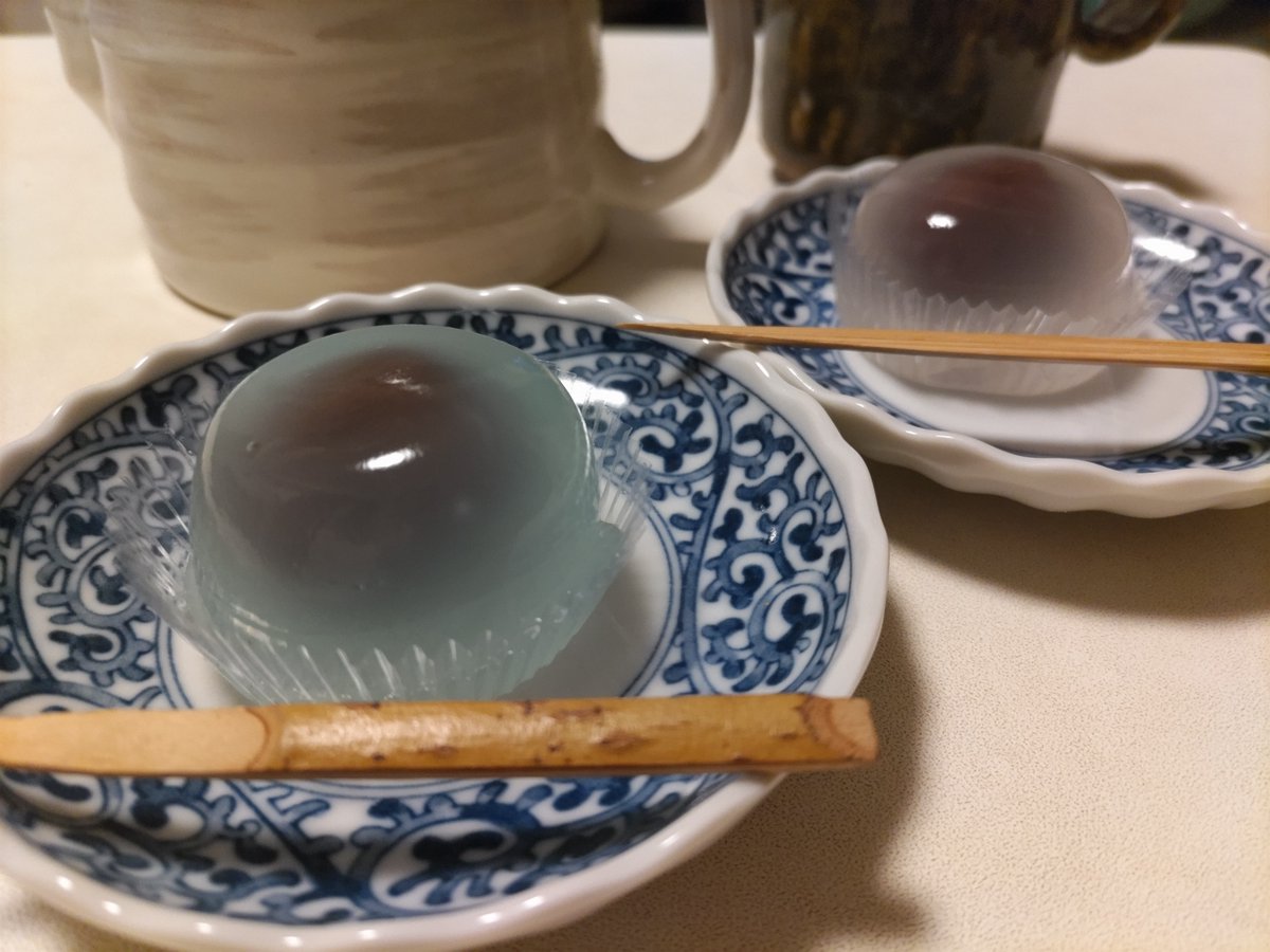 AICHI_KURETAKE's tweet image. 覚王山日泰寺の縁日。だんご屋さん、托鉢のお坊さん、八百屋の僕、霊場巡りのおじいさん、和菓子屋さん、会話が楽しい、関りが嬉しい。

名古屋・青木亮
aoki.counseling1.jp/2025/07/22/sho…

#覚王山日泰寺 #弘法さん #名古屋市千種区 #つるや #梅花堂 #覚王山日泰寺八十八箇所霊場めぐり #醤油味のみたらし団子