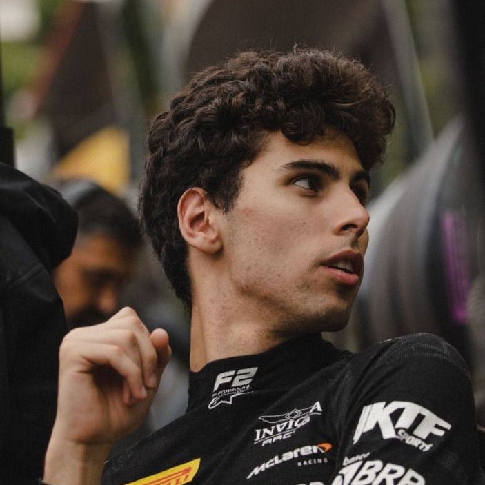 latangadefranco's tweet photo. Mini AU botapinto

Oscar hace un desafortunado comentario sobre Franco tras un roce entre sus monoplazas

O

A Gabi se le escapa un tweet en su cuenta oficial "amenazando" al estúpido que insulto a su novio, deja de ser gracioso cuando ven que el próximo GP es el de Brasil https://t.co/gD120lRzyr