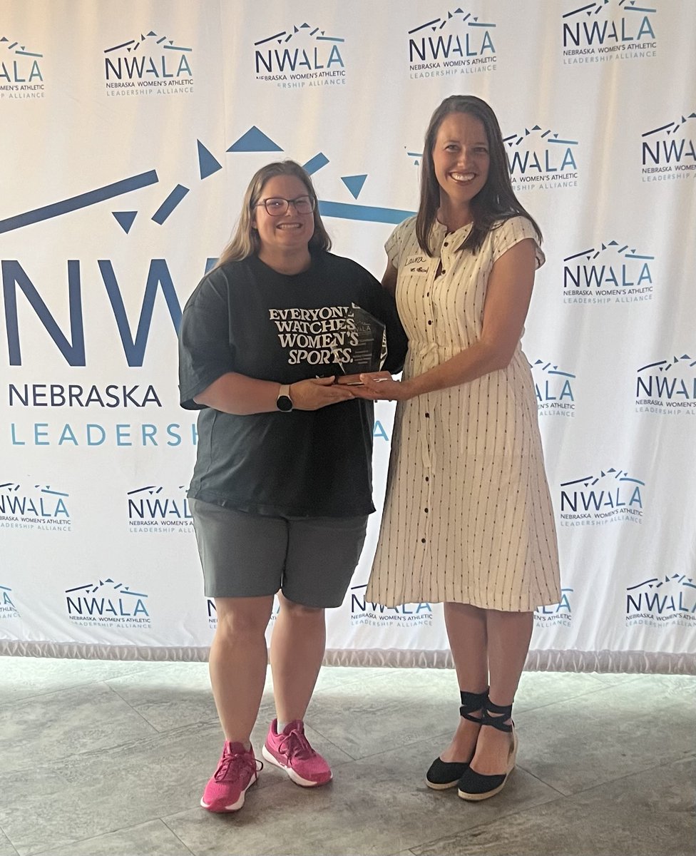 Congratulations to HHS Trainer Ashley Conrad! NWALA Award of Excellence Winner #Every1ATiger