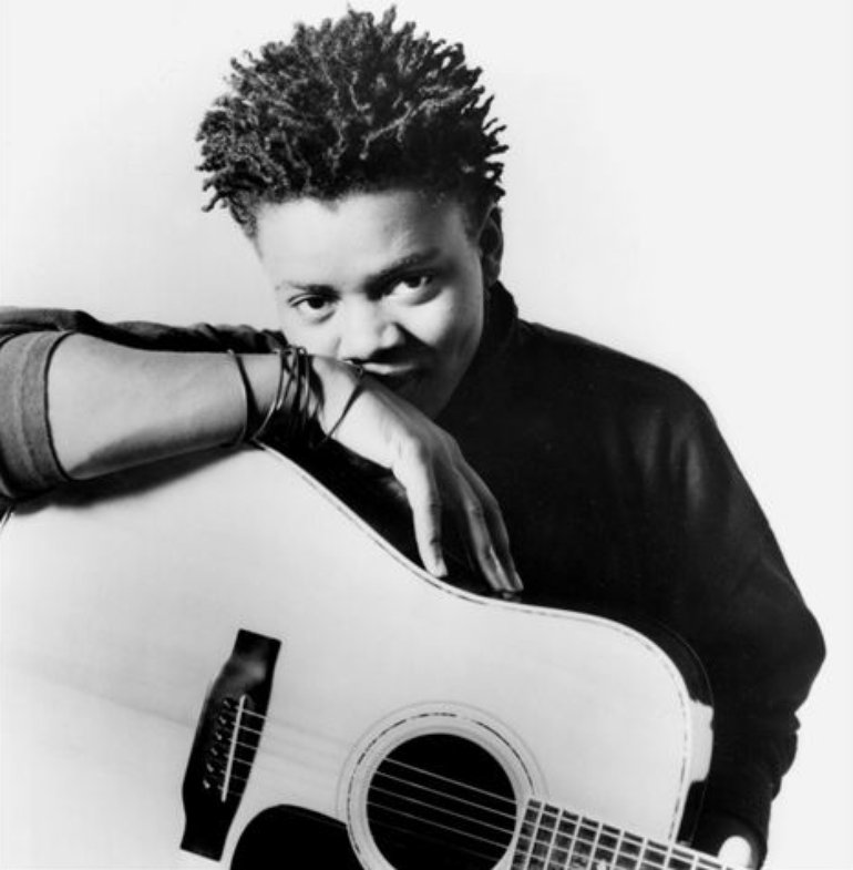 00_injustice's tweet image. tracy chapman 🤍🩶🖤💫