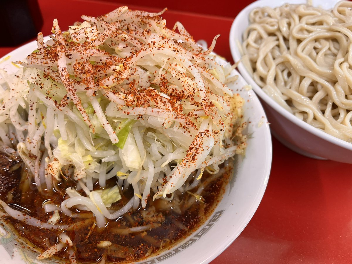 ラーメン二郎 越谷
つけ麺
大蒜少し野菜増し一味
いつも美味しい
ごちそうさまです
63/83