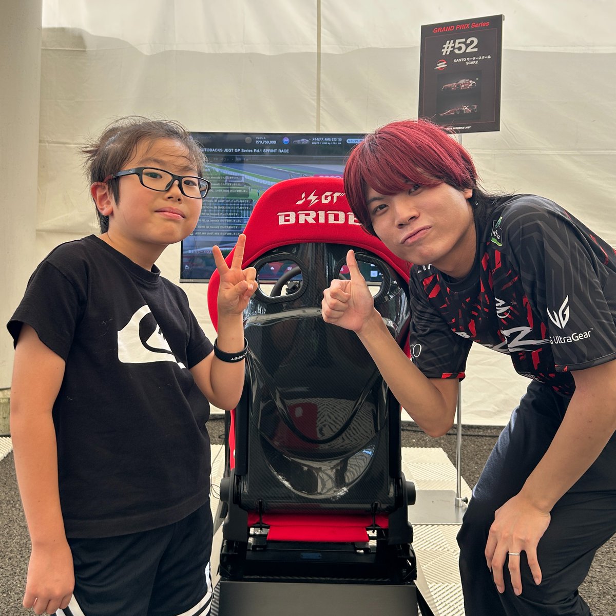 📸JEGT2025 Rd.1-2 富士スピードウェイの一コマ

本戦終了後に行われたドライビングレクチャーでは、
世界大会常連・認定ドライバーの
たくあんこと「佐々木 拓眞」選手（<a href="/Taku_110202/">SZ たくあん</a>）が熱血指導🔥

真剣に話を聞く姿に、将来の認定ドライバーの可能性を感じました…！