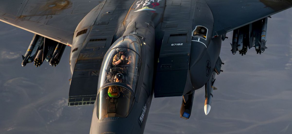 TheDeadDistrict's tweet image. Is this rusted surface normal?
A U.S. Air Force F-15E Strike Eagle returns to combat air patrol over the U.S. Central Command area of responsibility, July 07, 2025.
πΈ Airman 1st Class Christopher Lyon