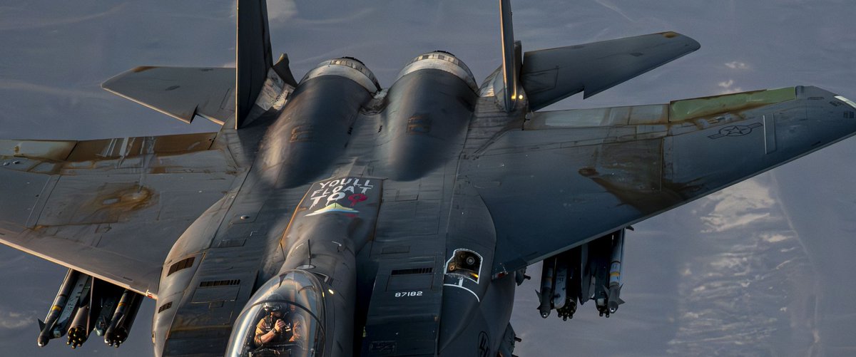 TheDeadDistrict's tweet image. Is this rusted surface normal?
A U.S. Air Force F-15E Strike Eagle returns to combat air patrol over the U.S. Central Command area of responsibility, July 07, 2025.
πΈ Airman 1st Class Christopher Lyon