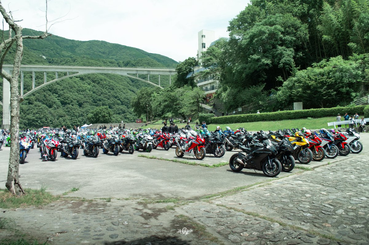 you_s1krr's tweet image. 徳島フルカウルMTお疲れ様でした!
エッセンで初めてのミーティングめちゃ楽しかった✨️
色んな人とも仲良くなれて見たかったバイクも沢山みれて最高でした✌️
拓磨さん(@TK72_6R )主催ほんとお疲れ様です🙇♂️
レタッチ終わり次第写真また投稿します!
#徳島フルカウルMT